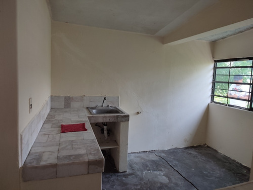 Imagen 8 de 11 de Casa Sola Con Terreno