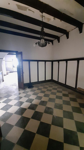 Imagen 9 de 30 de Original Casona Antigua De Estilo, A Reciclar, Ideal Inversión, Casa Comercio Vivienda