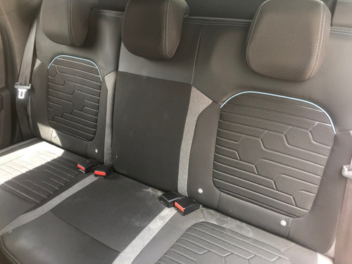 Renault Duster 5p Iconic L4/1.3/T Aut