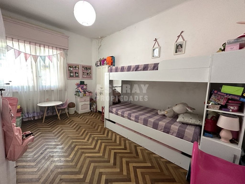 Imagen 7 de 17 de Casa En Venta De 3 Dormitorios En La Blanqueada (ref: Ast-2918)