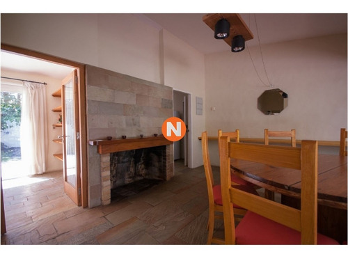 Casa En Venta, Mansa, Punta Del Este, 4 Dormitorios.- Ref: 209956