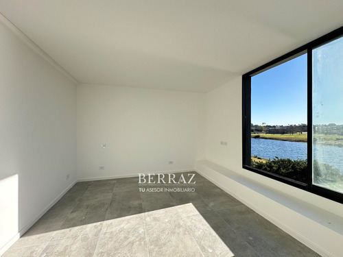 Casa Venta 5 Ambientes A La Laguna En Barrio San Matías Area 5 Escobar Lote De 974,75 M2