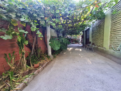 Casa En Conchalí / Excelente Ubicación Y Conectividad