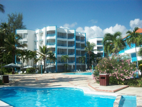 Hotel 108 Habitaciones , 2 Piscina Con 80 Metros De Playa 