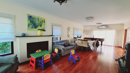Imagen 2 de 27 de Casa En Venta En Villa Olivos