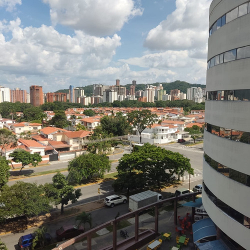 Imagen 9 de 16 de Lvasquez Alquila Oficina En C.c. Reda Buildind 4 Avenidas Valencia Edo Carabobo