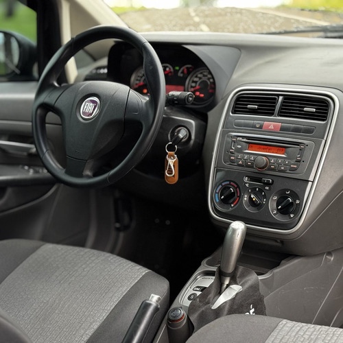 Fiat Punto 1.6 16V 4P FLEX ESSENCE DUALOGIC AUTOMATIZADO