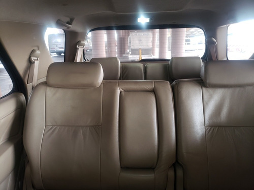 Imagen 15 de 15 de Toyota Sw4 3.0 I Srv At C/cuero 4x4 (2009) 2009