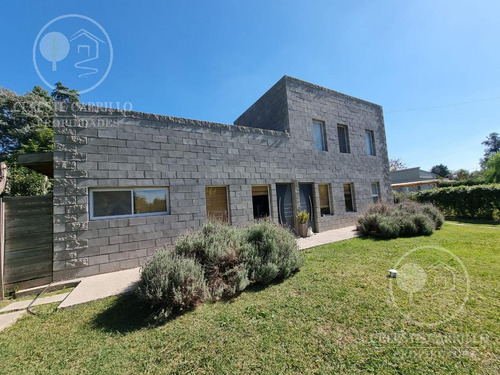 Venta - Casa - Barrio Parque Sakura