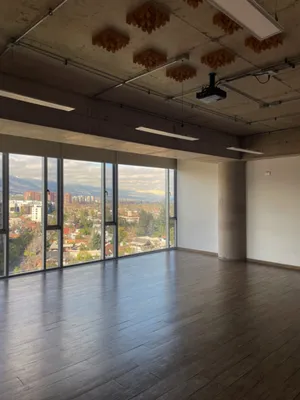 Oficina en arriendo