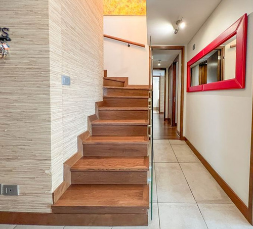 Elegante Dúplex Con Jacuzzi Y Quincho Propio En Las Condes
