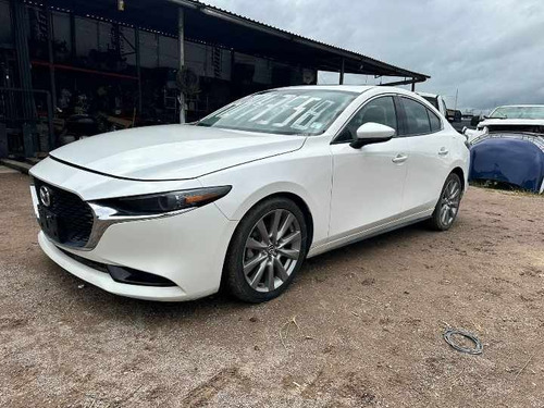 Mazda 3 2021 Por Partes, Yonke