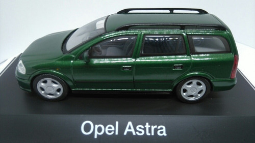 Opel Astra Caravan 