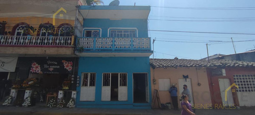Casa En Venta En Tlapacoyan Ver, Zona Centro, Av. Principal,comercial.