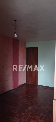 Imagen 4 de 14 de Apartamento En Venta Edif Apure - Carrizal