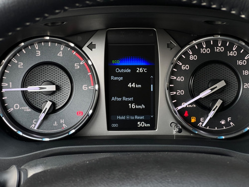 Imagen 11 de 15 de Toyota Hilux L/20 2.8 Dc 4x4 Tdi Srx 2022