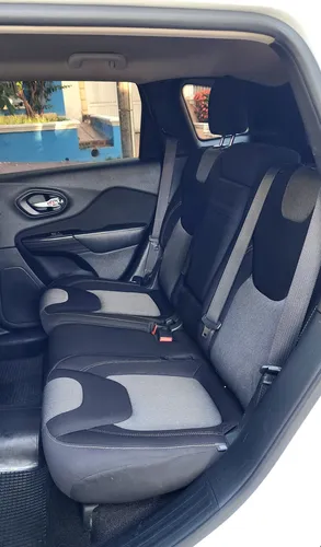 Jeep Cherokee 2.4 SPORTS