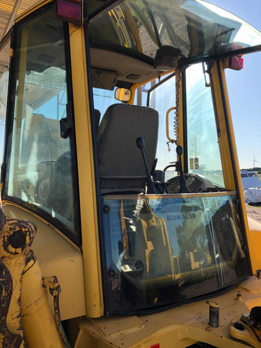 Komatsu Wb 140-2
