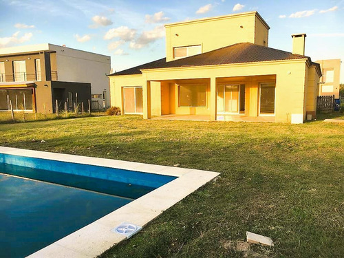 Imagen 18 de 20 de Muy Linda Casa En Venta En San Gabriel, Villanueva. 3 Dorm-jardin Y Pileta