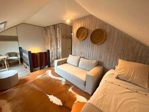 Vendo Amplio Departamento Duplex Pucon (90988)