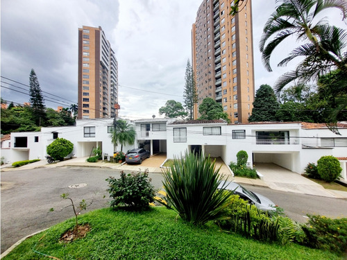 Venta De Casa En El Poblado Loma De Los Gonzalez Medellín
