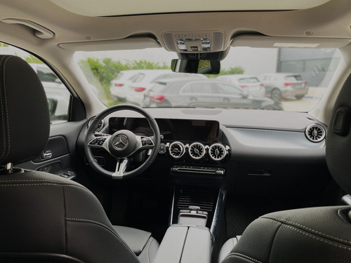 Mercedes-Benz Clase GLA 1.3 Gla200 Progressive 163Cv