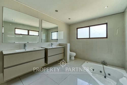 Sector Poniente, Casa Completamente Remodelada En ...