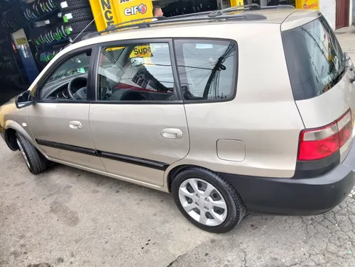 Kia Carens 2.0 Lx