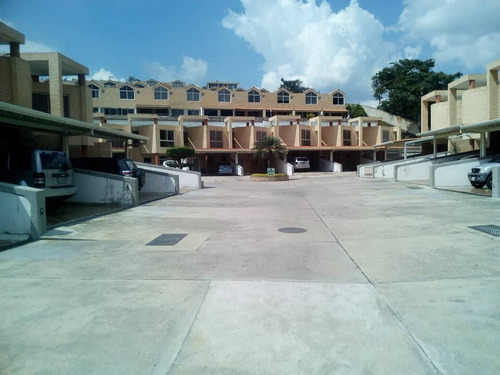 Imagen 1 de 14 de Townhouse En Venta Urb El Rincón-naguanagua Cod.130363