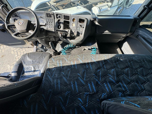 Scania P114 330 4x2