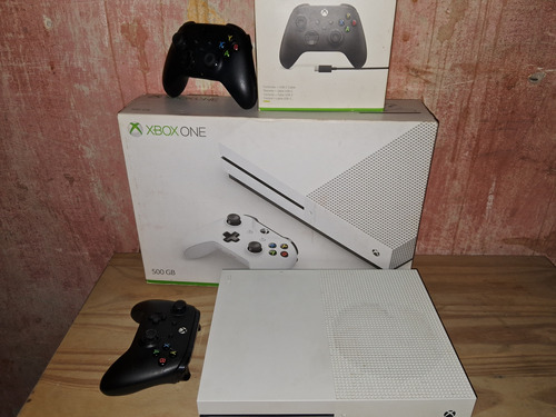 Xbox One S 500gb Lectora + 2 Joystick + Cables + Caja.