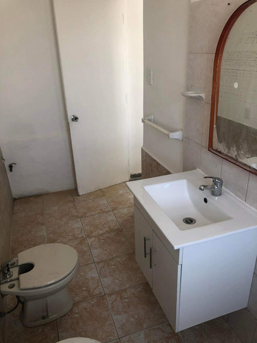 Dueño Vende Apartamento A Media Cuadra Carlos Ma Ramirez A Dos De Paso Molino Excelente Punto Oportunidad De Inversion Alquilado