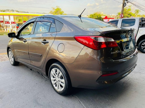 Imagem 9 de 15 de Hyundai Hb20s 1.6 2016 Comfort Plus 16v Flex 4p Automático