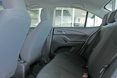 Imagen 9 de 13 de Chevrolet Aveo 2022 1.5 Lt Mt