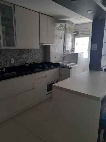 Apartamento À Venda Na Avenida Da Cavalhada, Cavalhada, Porto Alegre - Rs - Liv-9136