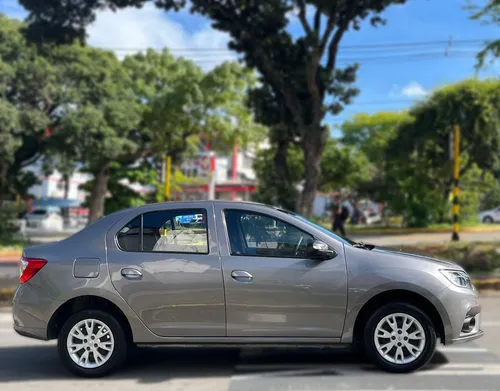 Renault Logan 1.6 life + mecanico