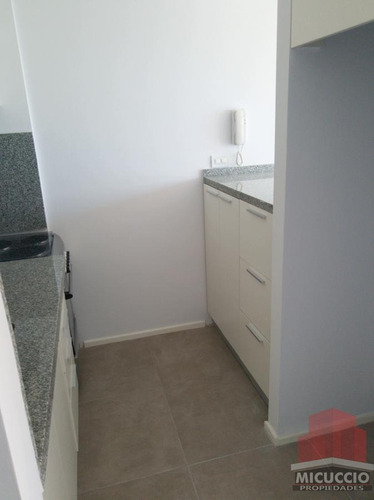 Imagen 4 de 14 de Departamento En Venta, Tapia De Cruz 1382 3° 311, Belén De Escobar