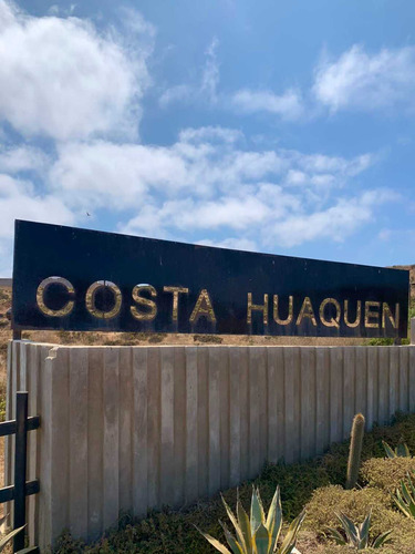 Sitio Con Rol Y Vista Despejada Al Mar (65746)