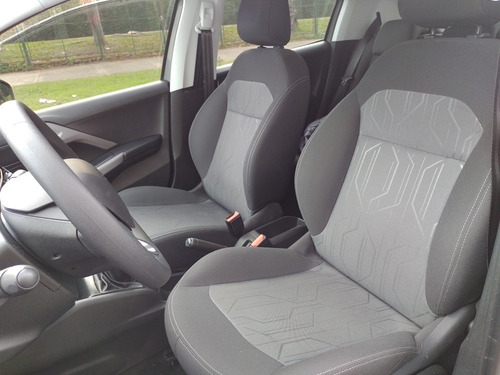 Peugeot 208 2017 1.6 Active