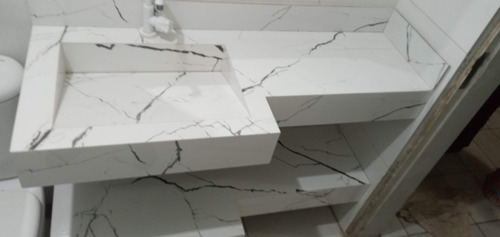 Imagem 1 de 5 de E Esculpida Em Porcelanato Vários Tamanhos E Modelos