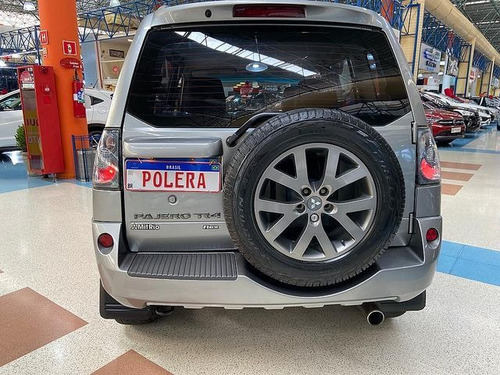 Imagem 5 de 8 de Mitsubishi Tr4 2.0 4x2 16v 140cv Automatica 2015