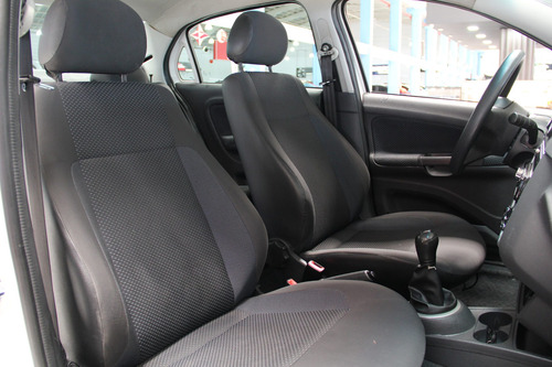 Imagem 11 de 14 de Volkswagen Voyage 1.6 Msi Totalflex 4p Manual