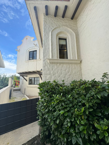Casa En Venta, Prado Largo, 3 Recámaras.