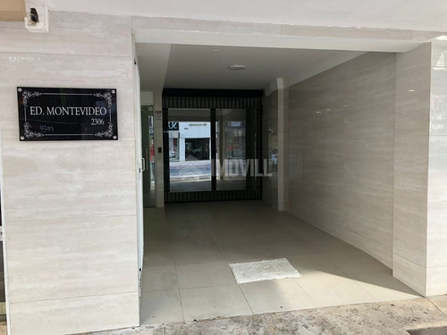 Imagem 2 de 15 de Apartamento Mobiliado Com 01 Dormitório No Centro A Apenas 140m Da Praia De Balneário Camboriú. - 3995_1