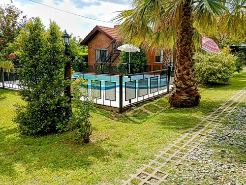 Casa Con Pileta De Uso Exclusivo, No Es Complejo De Cabañas, Hermosa Vista Abierta A Las Sierras, Parque, Quincho, 3 Aires Acondicionados, Wifi, Tv Cable, Vajilla Completa, Estacionamiento, 2 Baños