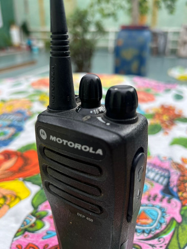 Walkie-talkie Motorola Dep 450 Digital Y Frecuencia Vhf Uhf