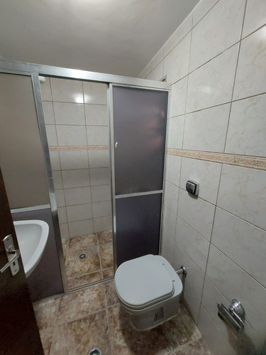 Sobrado Com 3 Moradias