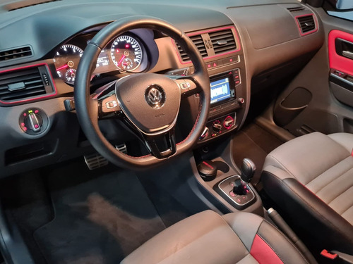 Imagem 6 de 12 de Vw Fox Pepper 1.6 Msi Imotion Completo