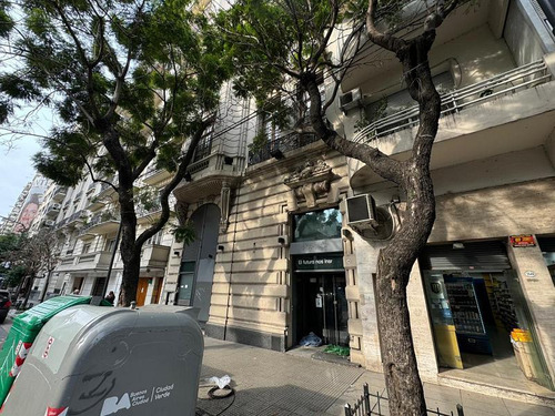 Edificio De Oficinas En Venta En Recoleta