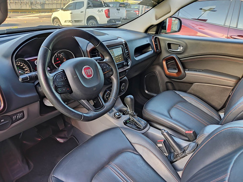 Imagem 9 de 11 de Fiat Toro 2.0 Tdi Volcano Auto 4wd